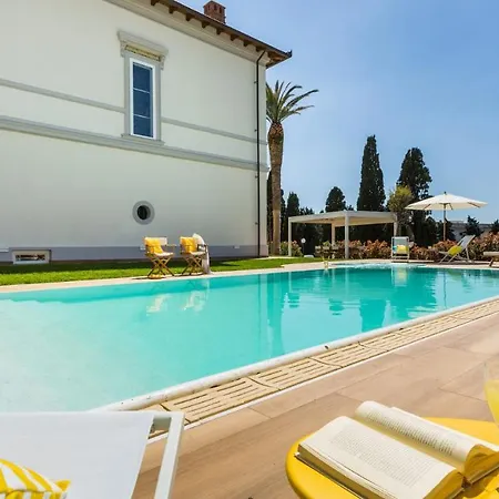 Sole Al Molino A Vento 8, Emma *