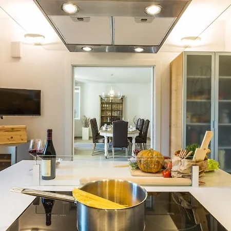 Sole Al Molino A Vento 8, Emma