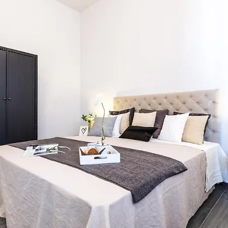 Sole Al Molino A Vento 8, Emma * ロジニャーノ・マリッティモ